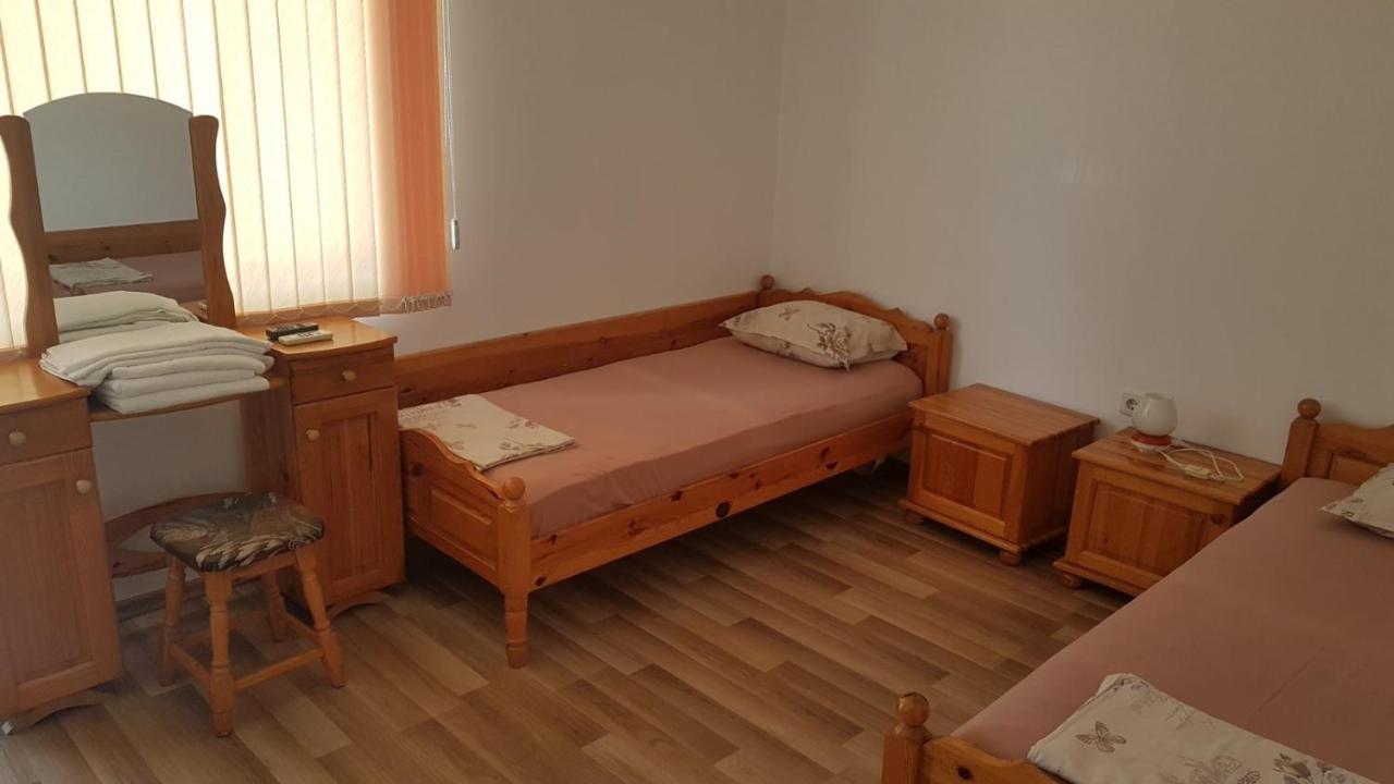 Kirovi House - Guest Rooms Tsarevo Exteriör bild